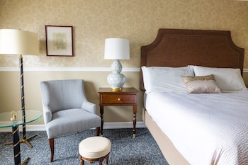 Standard Room, 1 Queen Bed, Non Smoking