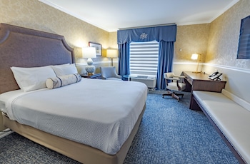 Standard Room, 1 King Bed