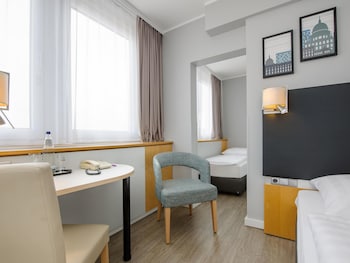 Standard Room, Multiple Beds