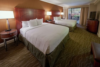 Suite, 2 Queen Beds