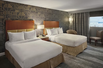 Room, 2 Double Beds, Accessible (Mobility & Hearing, Roll-In Shower)