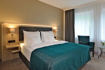 Premium Room, 1 Double Bed, Garden View (Quiet Location)