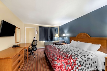 Standard Room, 1 Queen Bed, Non Smoking