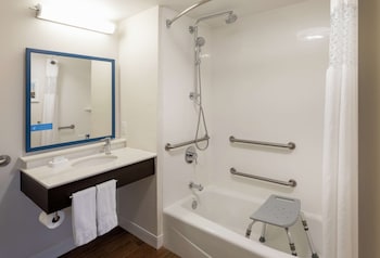 Room, 1 Queen Bed, Accessible, Non Smoking