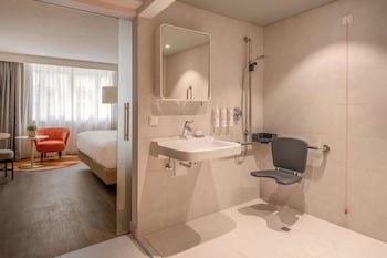Deluxe Room, 1 King Bed
