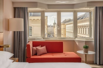 Deluxe Room, 1 King Bed