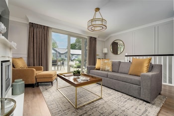 Luxury Room, Annex Building
