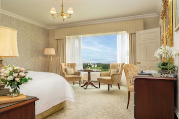 Traditional Suite