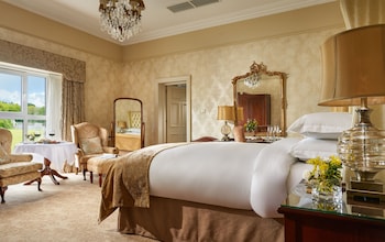 Traditional Suite