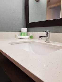 Standard Room, 2 Queen Beds, Accessible (Communications)