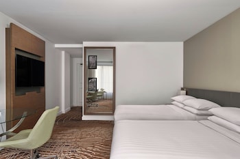 Premier Room, 2 Double Beds, Courtyard View
