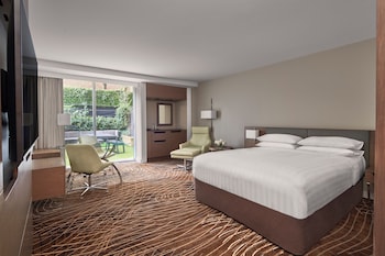Premier Room, 1 Queen Bed, Courtyard View