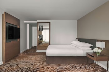 Executive Room, 1 Double Bed, Executive Level (M Club Lounge Access)
