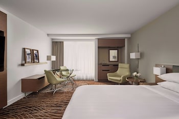 Premier Room, 1 Queen Bed
