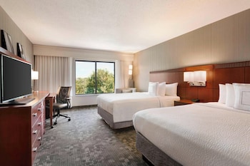 Room, 2 Double Beds, Hearing Accessible (Accessible Bathtub)