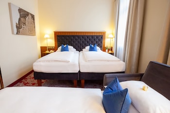Classic Double or Twin Room (with extra bed)