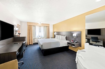 Room, 1 King Bed, Non Smoking, Hot Tub