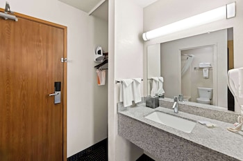Standard Room, 2 Queen Beds, Non Smoking