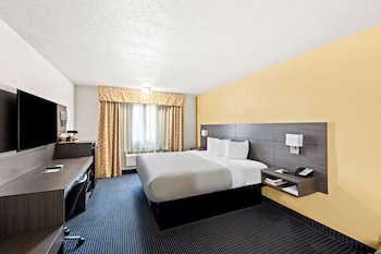 Standard Room, 1 King Bed, Non Smoking