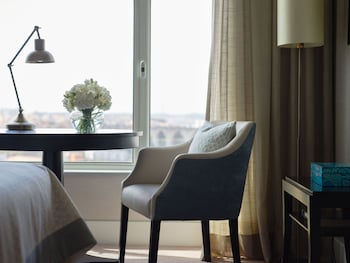 Deluxe Room (Panoramic)