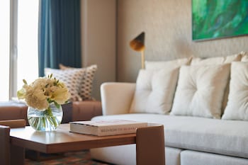 Suite (Lisbon)