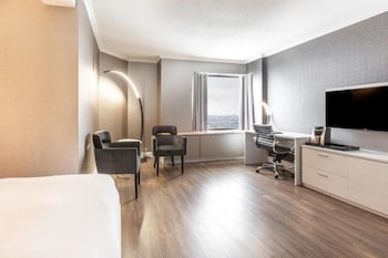 Standard Room, 1 Queen Bed