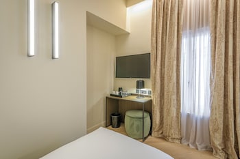 Classic Single Room
