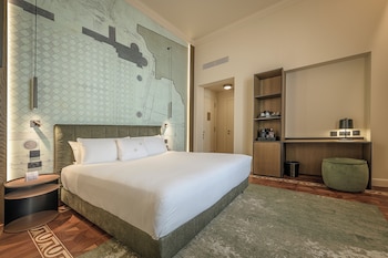 Deluxe Double Room (1)