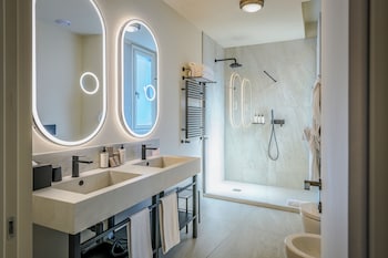 Classic Single Room