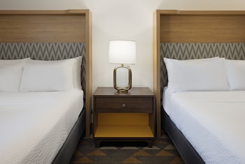 Standard Room, 2 Queen Beds (Pet Friendly)