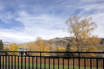 Suite, 1 Bedroom, Mountain View