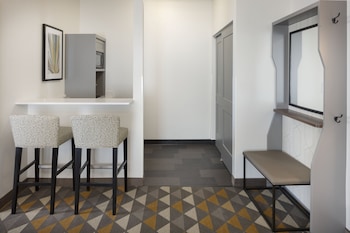 Suite, 1 Bedroom (Living Area)