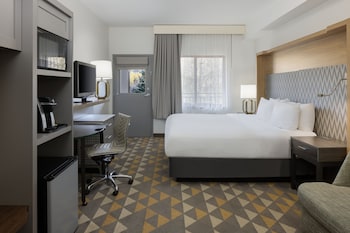 Standard Room, 1 King Bed