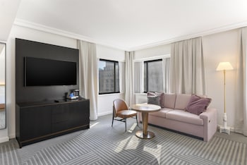 Deluxe Room, 2 Queen Beds, City View