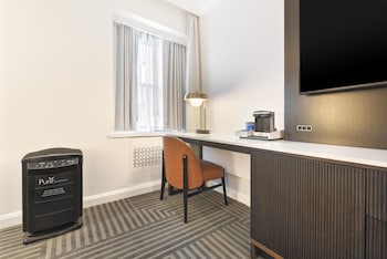 Room, 1 King Bed, Allergy Friendly (Pure Wellness)