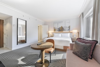 Room, 1 King Bed, City View