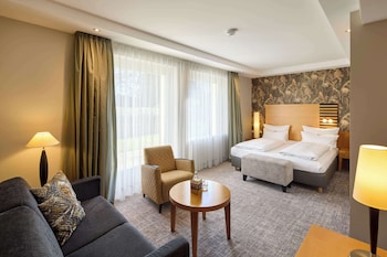 Superior Room, 1 Double Bed, Garden View, Annex Building (Converts to 2 Twin Beds)