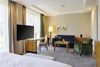 Deluxe Room, 1 Double Bed, Garden View, Annex Building (Converts to 2 Twin Beds)