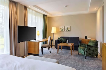 Deluxe Room, 1 Double Bed, Garden View, Annex Building (Converts to 2 Twin Beds)