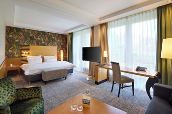 Deluxe Room, 1 Double Bed, Garden View, Annex Building (Converts to 2 Twin Beds)