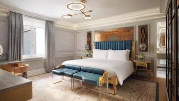 Superior Room, 1 King Bed