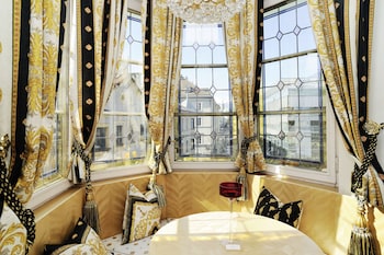 Signature Suite