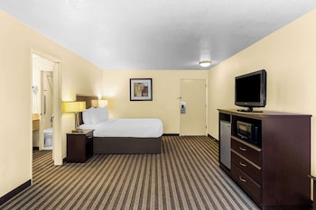 Standard Room, 1 Queen Bed, Non Smoking