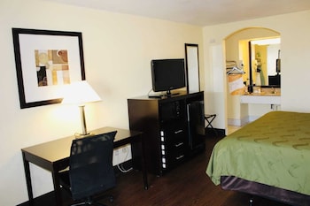 Standard Room, 1 King Bed, Non Smoking