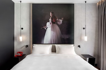 Standard Room (High Floor)
