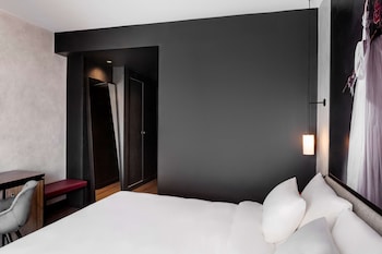Standard Room (High Floor)