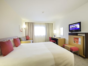 Standard Room, 1 Queen Bed with Sofa bed