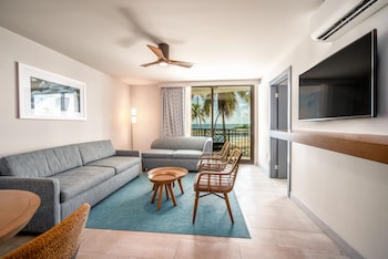 Hearing Impaired Ocean View King Suite