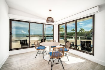 Premium Ocean View King Villa
