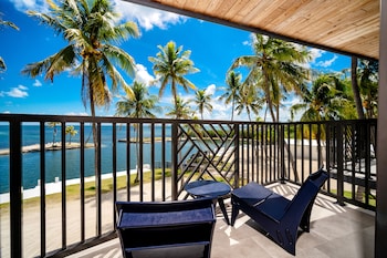 Deluxe Ocean View Two Queen Suite
